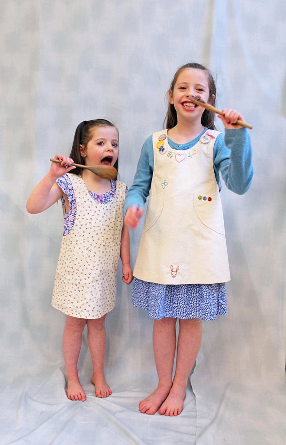 Little Artisan Apron pattern by Janet Clare