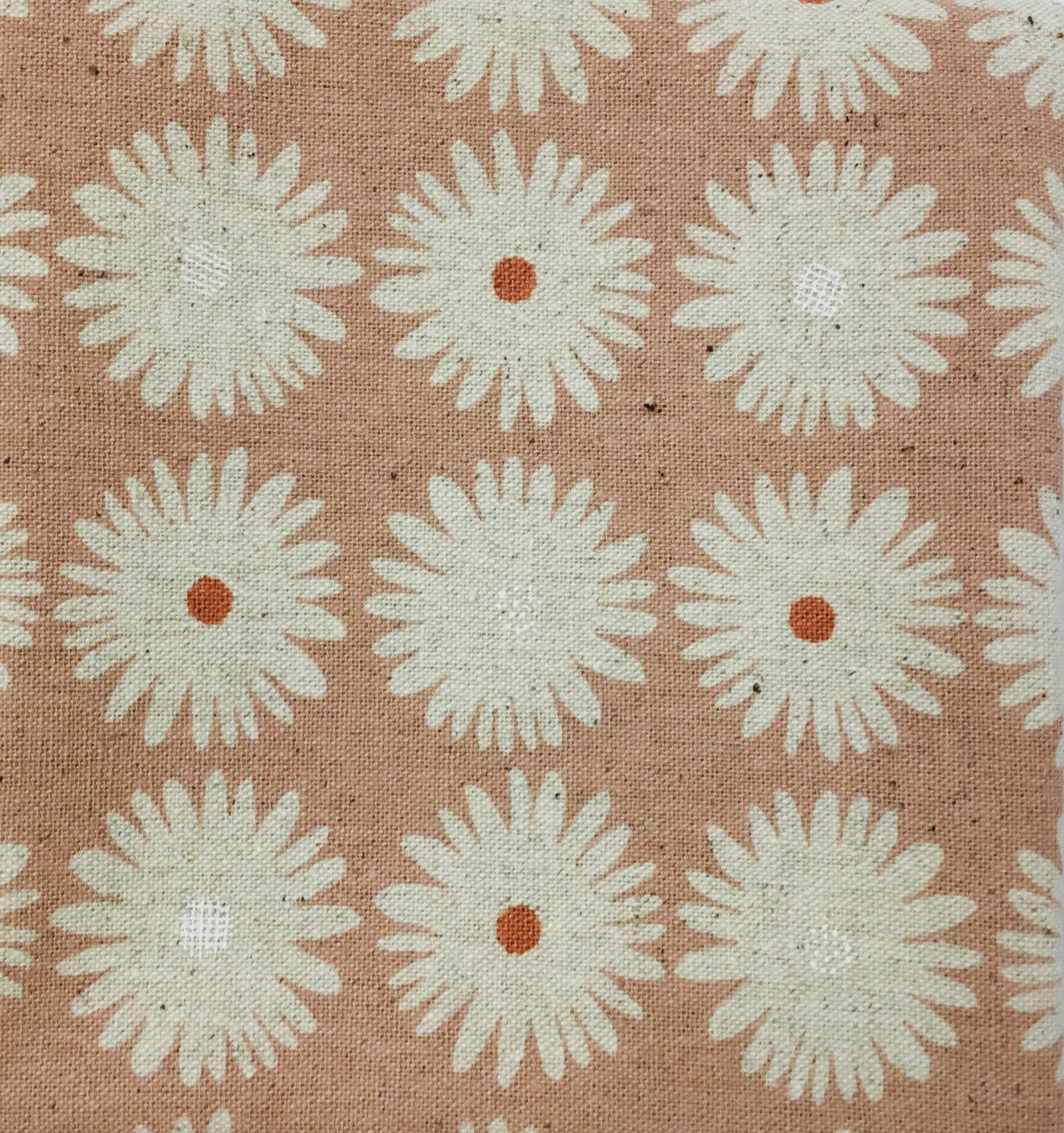 Natural Daisies on Pink Cotton Flax fat quarter