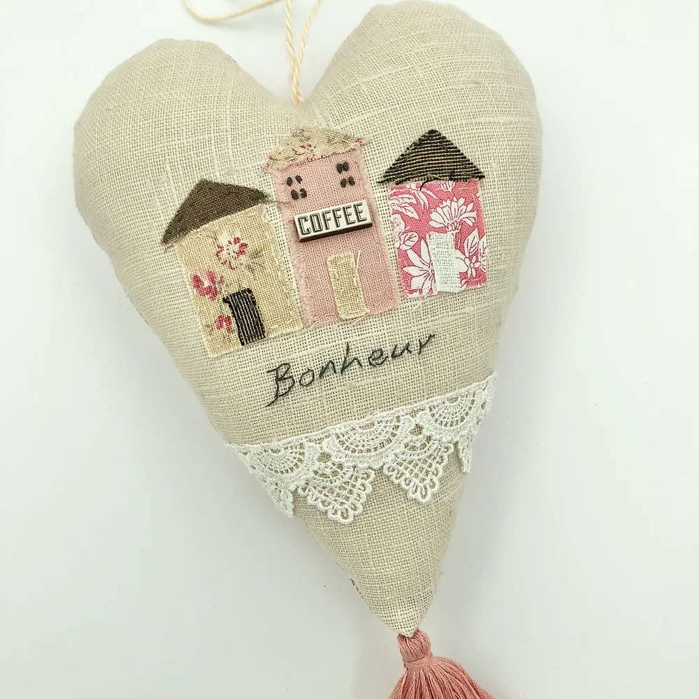 Bonheur Heart Pattern by House on the Hill