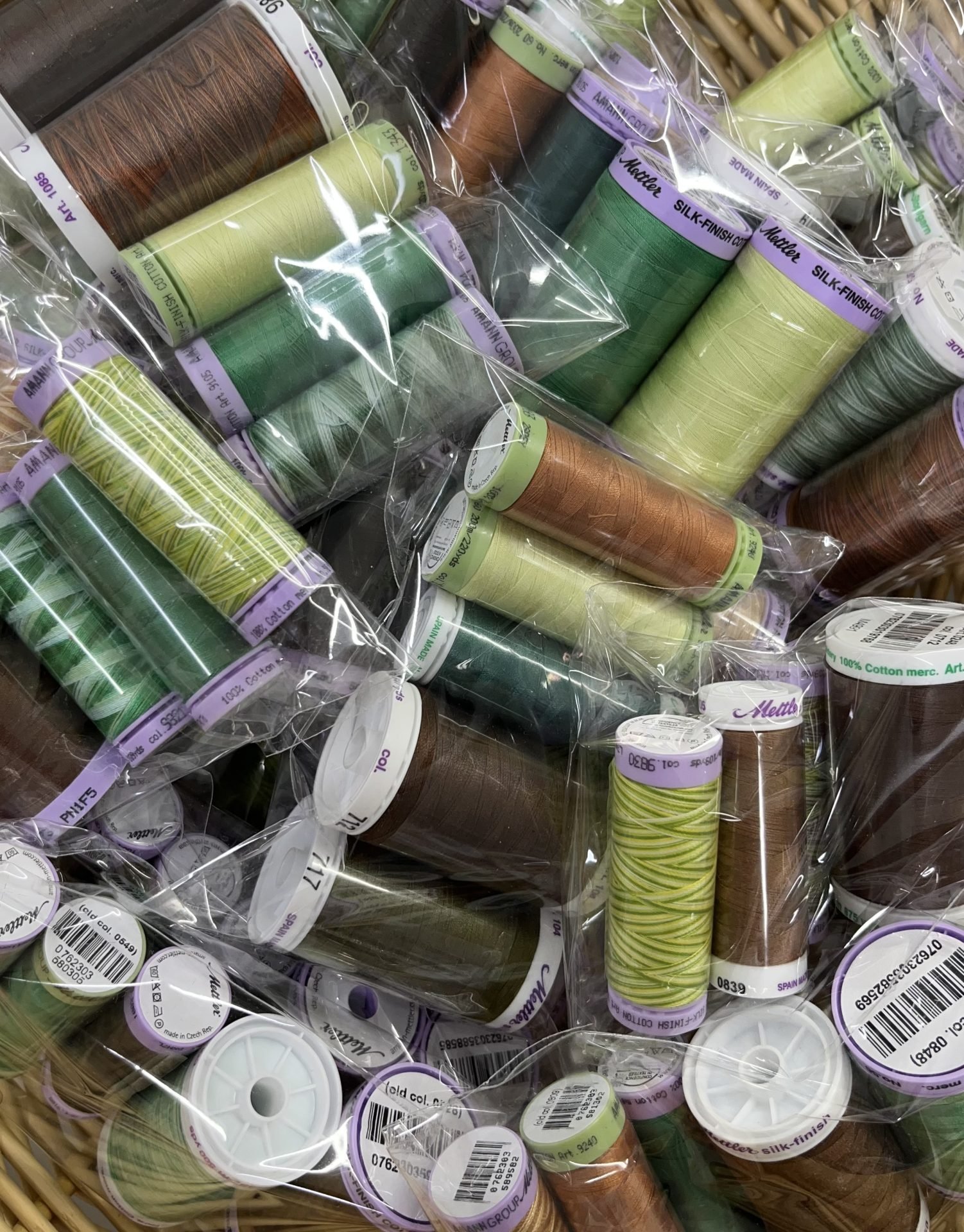Mettler Thread Lucky Dip Pack – Earth