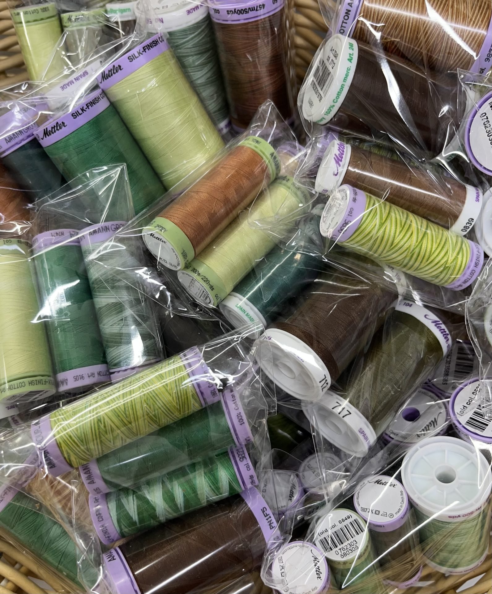 Mettler Thread Lucky Dip Pack – Earth