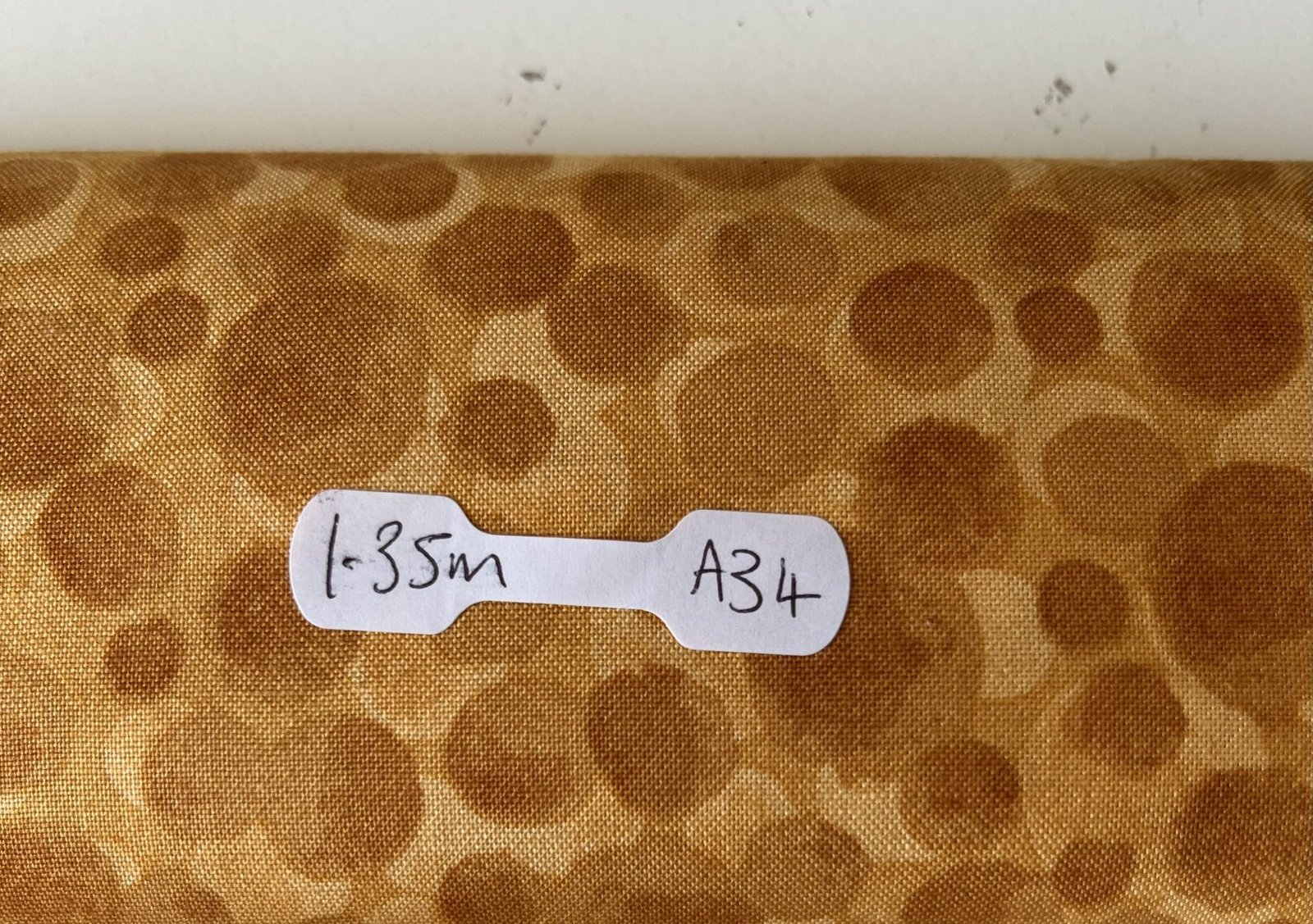 A34 – Bumbleberries – Deep Golden Yellow