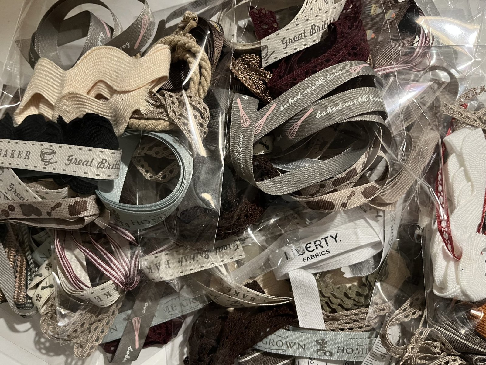 Ribbons and Trims Scrap Bag – Neutrals
