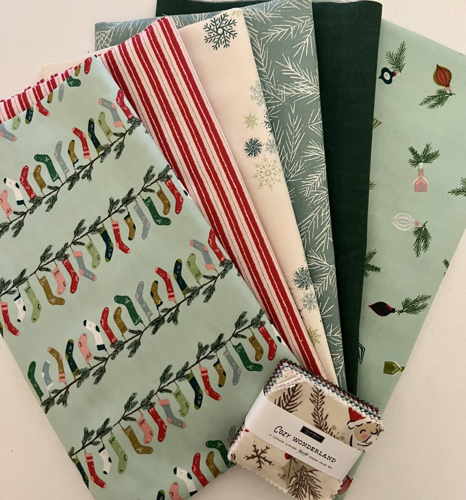 Cozy Wonderland Mini Charm Project Pack