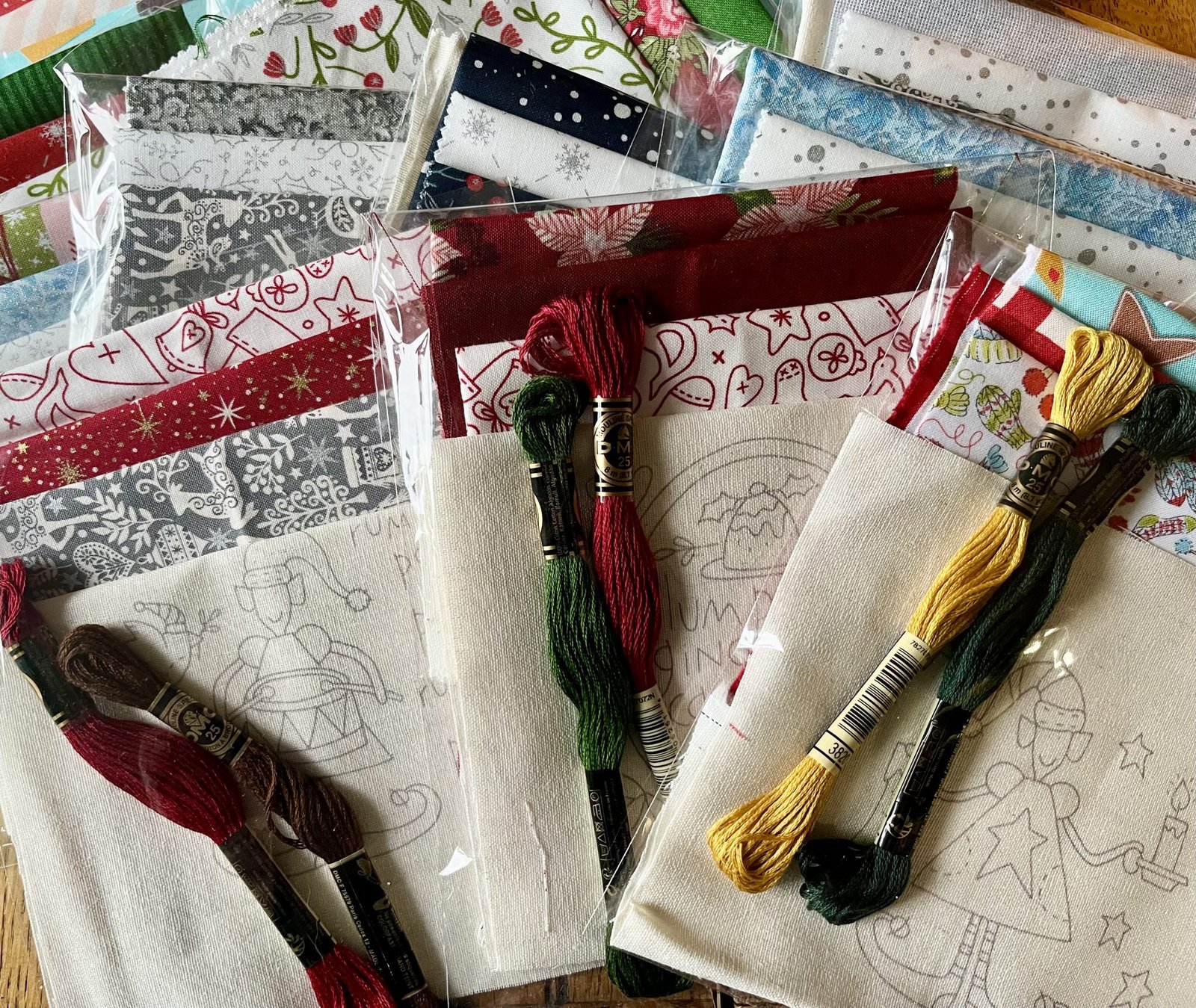 Lucky Dip ‘Make Ready for Christmas’ mini Stitchery kit